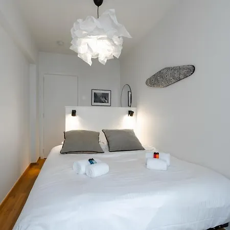 Apartamento Newly Renovated Design In The Center Of Near The *