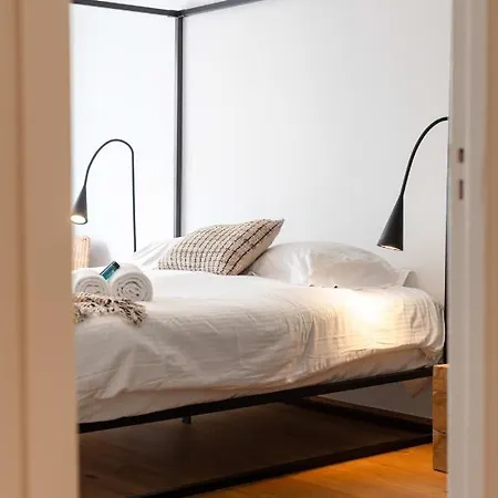 Apartamento Newly Renovated Design In The Center Of Near The